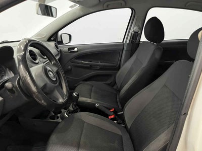 2016 Volkswagen Gol 5p CL L4/1.6 Man