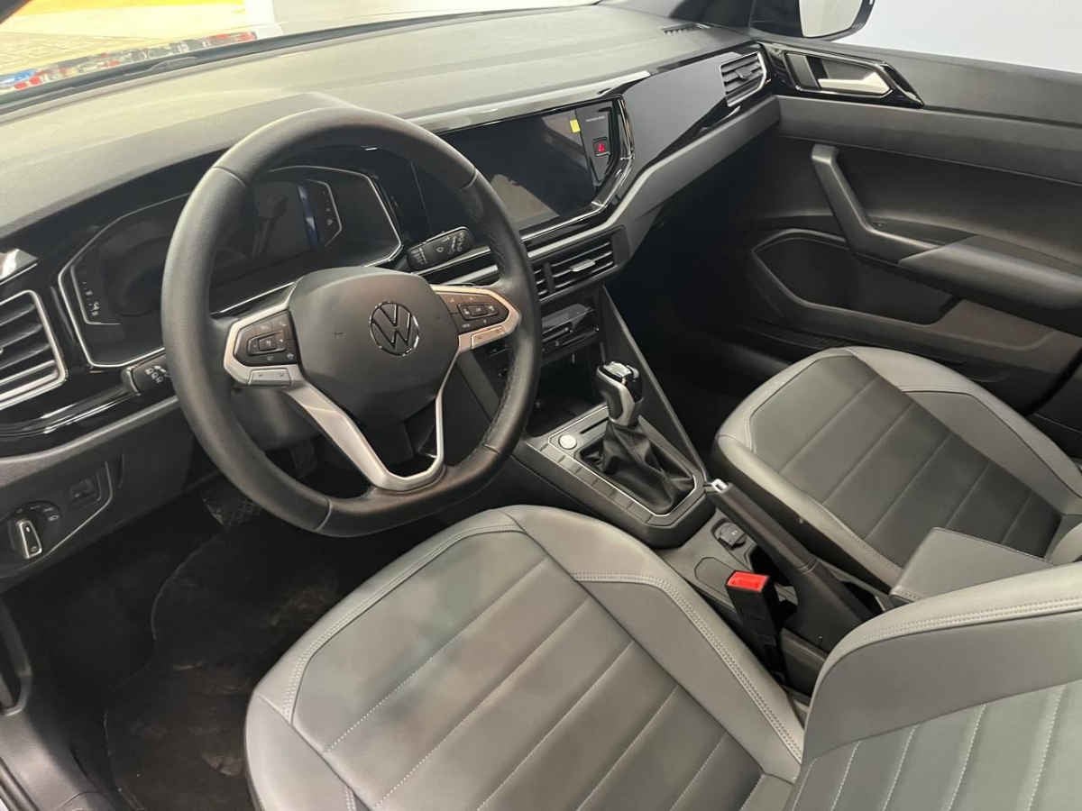2023 Volkswagen Nivus 5p Highline L3/1.0/T Aut