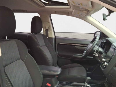 2022 Mitsubishi Outlander 5p SE L4/2.4 Aut
