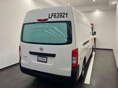 2022 Nissan Urvan 4p Amplia L4/2.5 Man A/A P/Seg