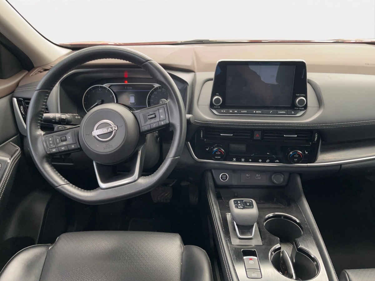 2023 Nissan X-Trail 5p Advance 2 Row L4/2.5 Aut