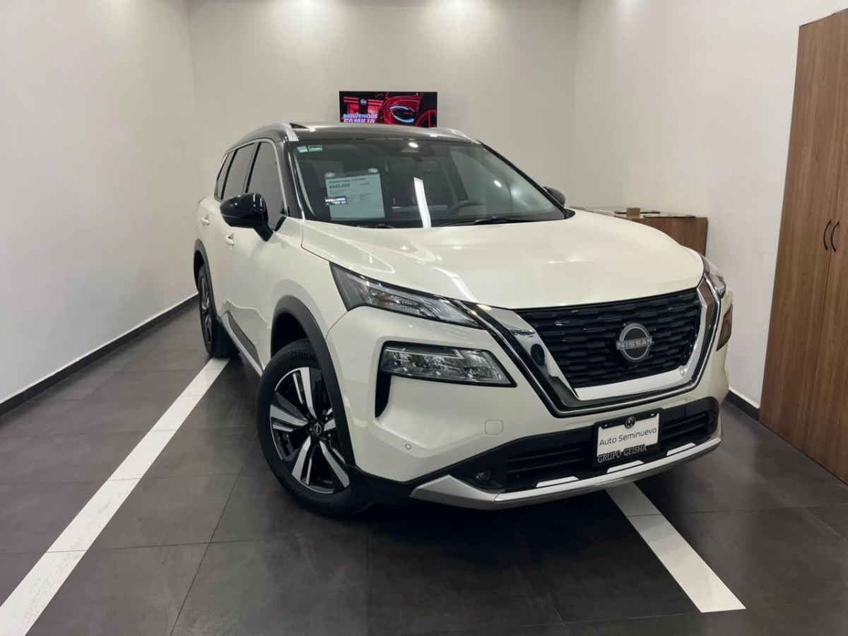 2025 Nissan X-Trail 5p Platinum 2 Row L4/2.5 Aut