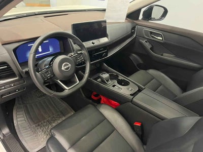 2025 Nissan X-Trail 5p Platinum 2 Row L4/2.5 Aut
