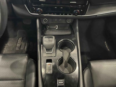 2023 Nissan X-Trail 5p Platinum 2 Row L4/2.5 Aut