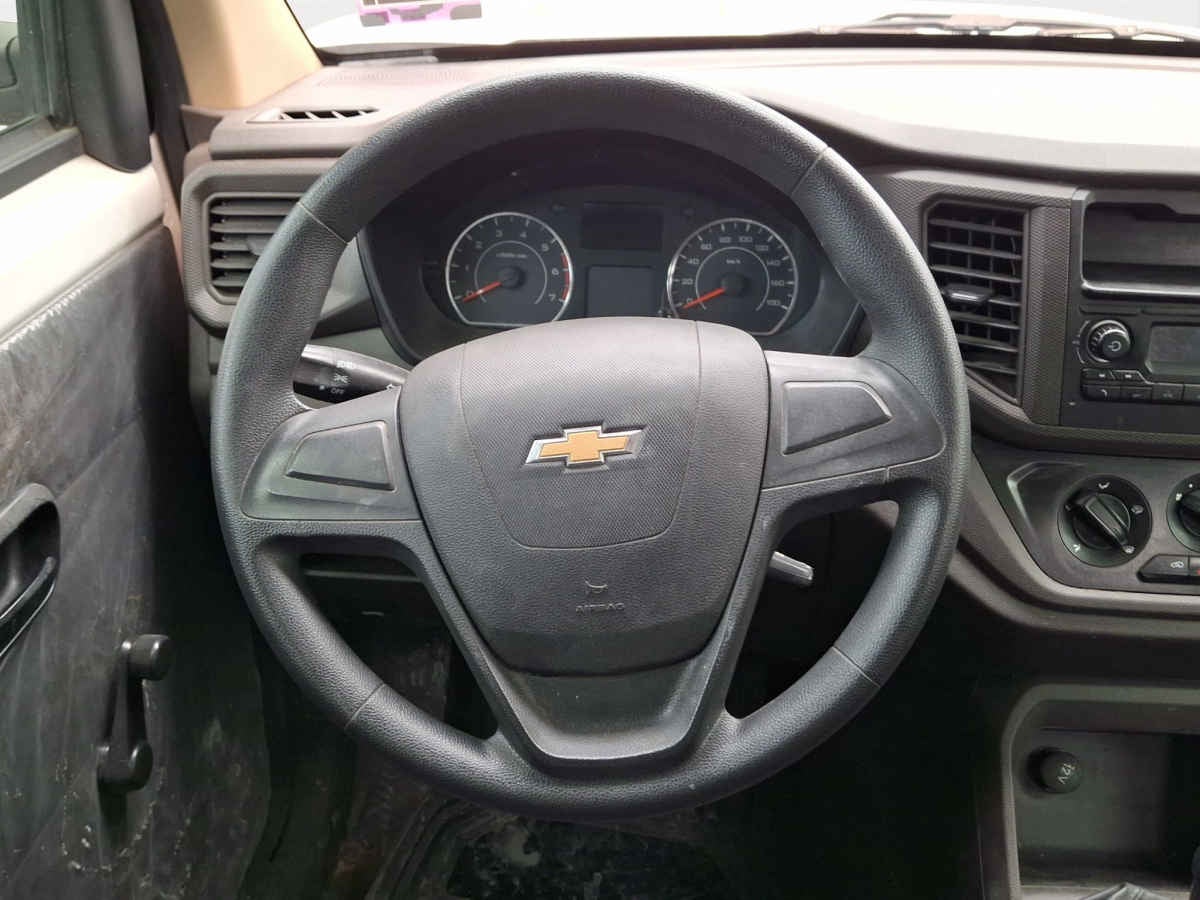 2024 Chevrolet Tornado 5p Van LS L4/1.5 Man