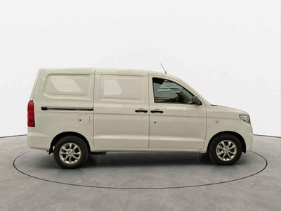2024 Chevrolet Tornado 5p Van LS L4/1.5 Man