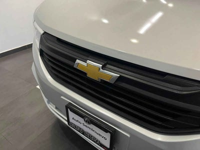 2024 Chevrolet Tornado 5p Van LS L4/1.5 Man