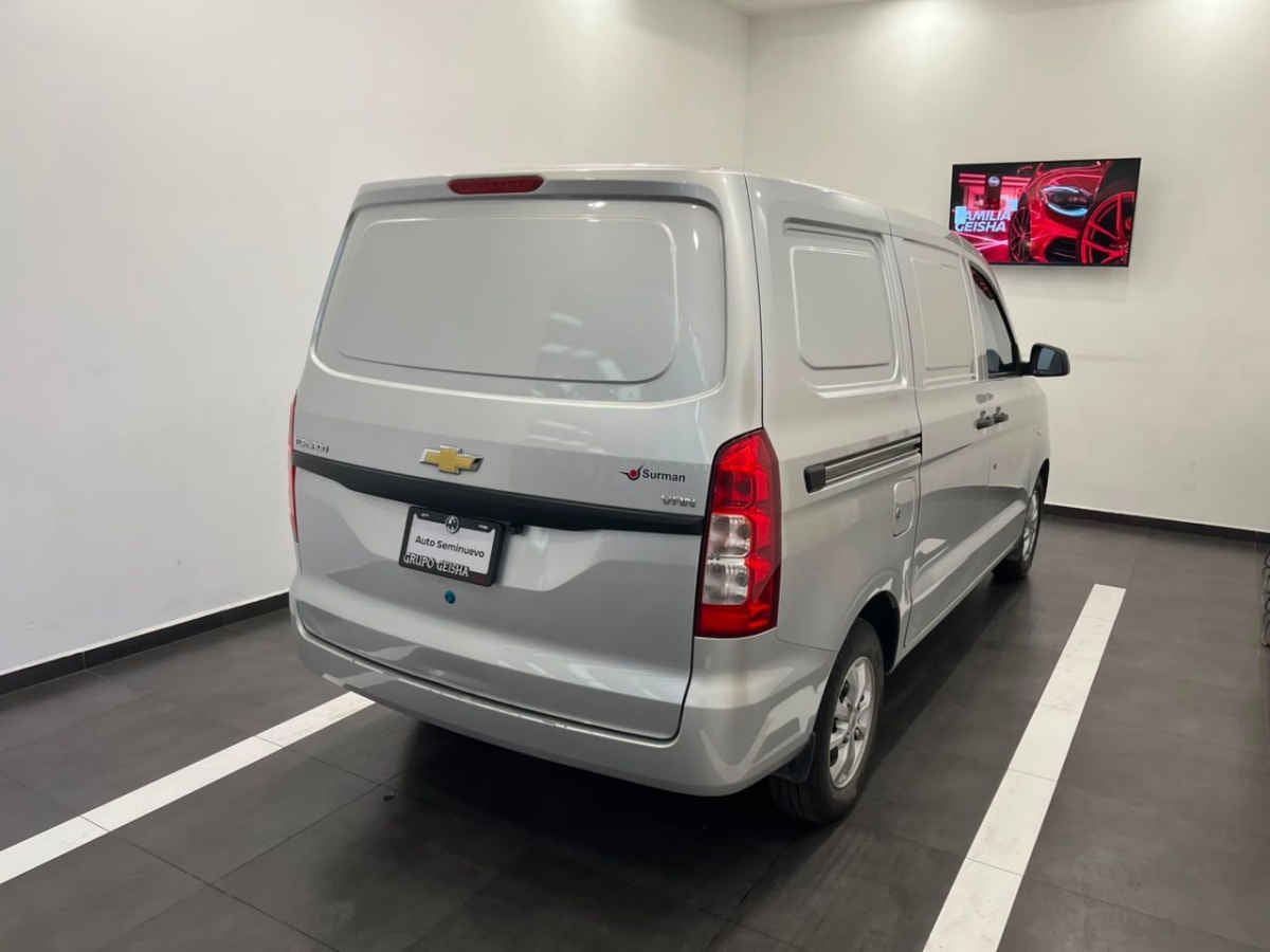 2024 Chevrolet Tornado 5p Van LS L4/1.5 Man