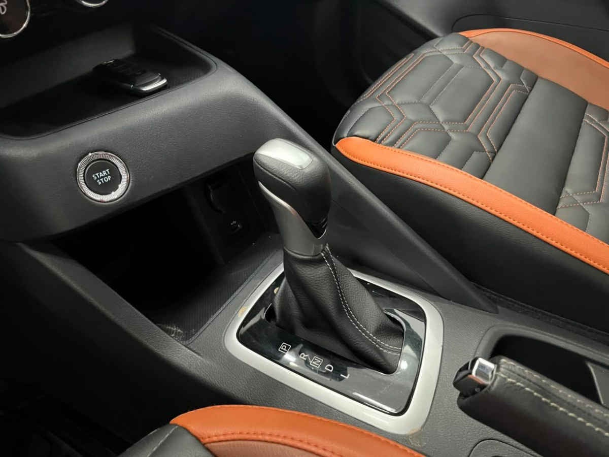 2025 Nissan Magnite 5p Exclusive L3/1.0/T Aut