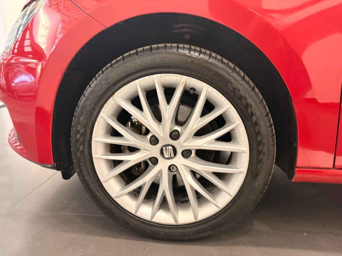 2019 Seat Leon 5p Style ST Full Lead L4/1.4/T Aut