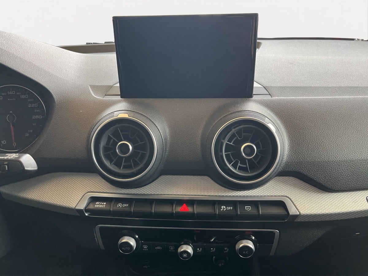 2024 Audi Q2 5p Dynamic L4/1.4/T Aut